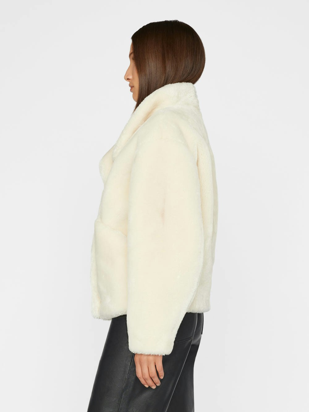 jacket side view alt:fit1